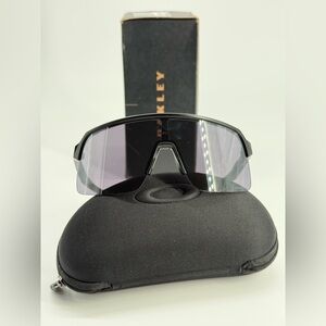 Oakley OO9463 Sutro Lite Men's Sunglasses - Black